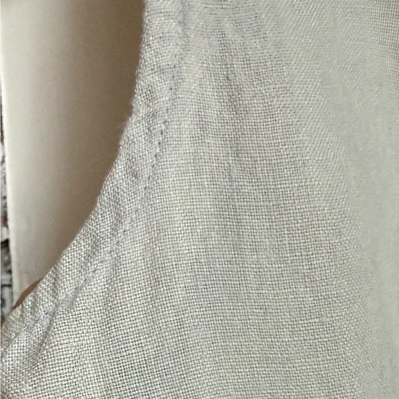 Linenfox Hand-Embroidered Floral Crop Tank - Picture 8 of 8